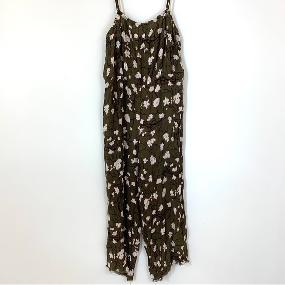 Anthropologie Kimchi Blue Olive Floral Cropped Gaucho Jumpsuit - Picture 3 of 9